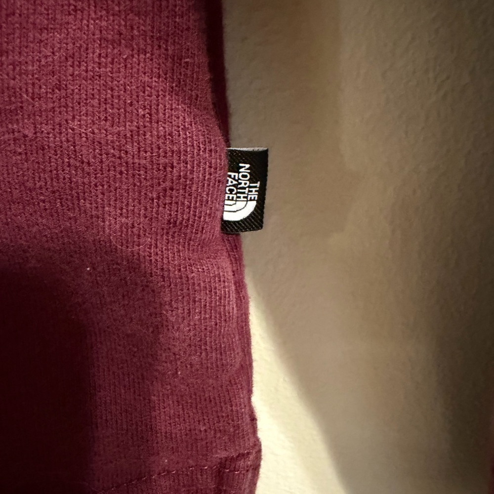 The North Face Burgundy Cozy Pullover Minimalist Mock Neck Women’s M - Picture 4 of 10